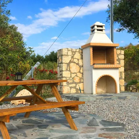 Вилла Boutique In Arkadi With Pool And Deck Chairs Kirianna